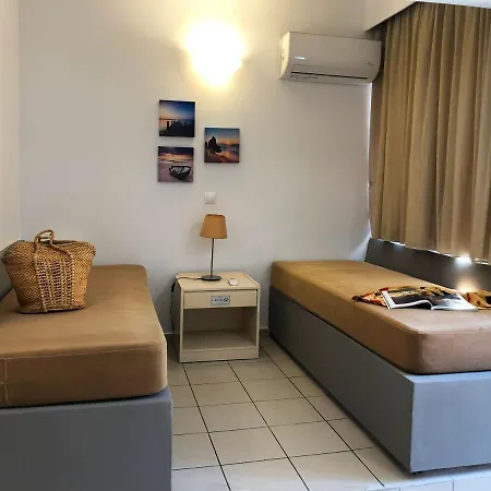 Caravel Ixia (Rhodes)