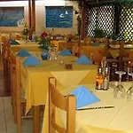 Caravel Ξενοδοχείο με διαμερίσματα 3*
