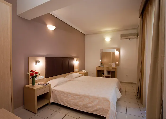 カラベル 3*