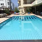 Apart-hotel Caravel