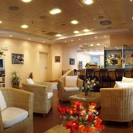 Apartmanhotel Caravel 3*