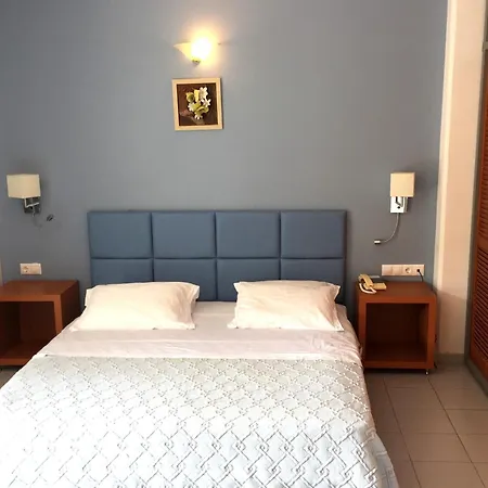 Hotel apartamentowy Caravel