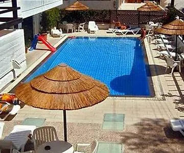 Aparthotel Caravel 3*